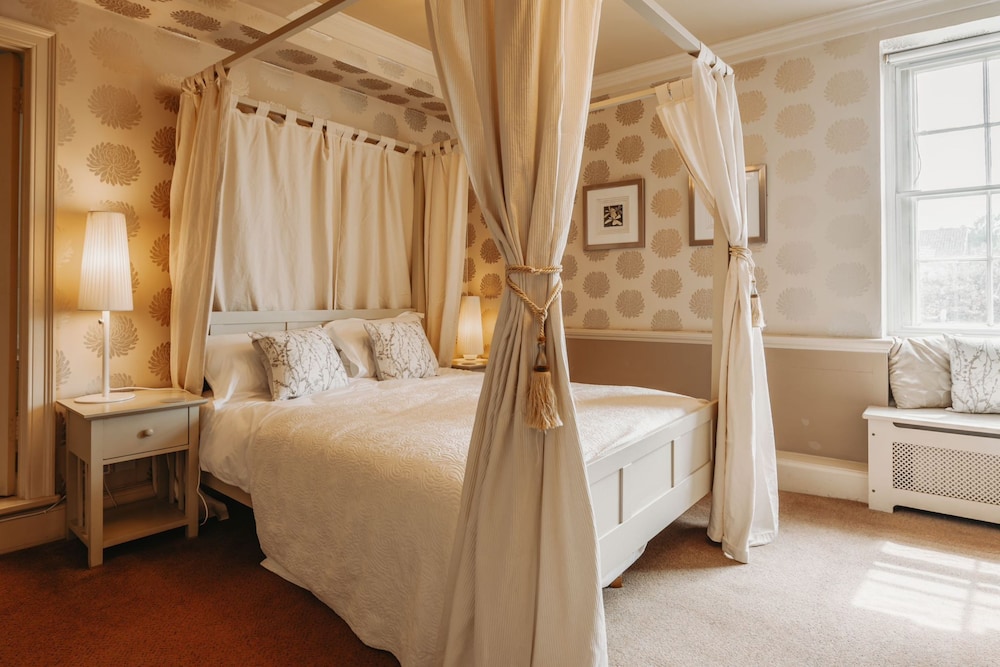 Superior Double Room, 1 King Bed, Bathtub photo 1