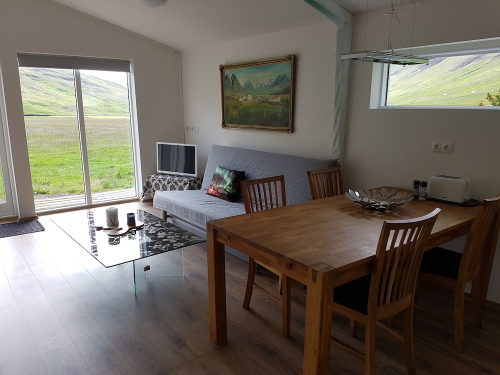 Cabin photo 1