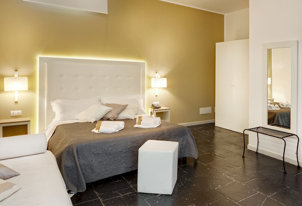 Deluxe Room - Photo 1