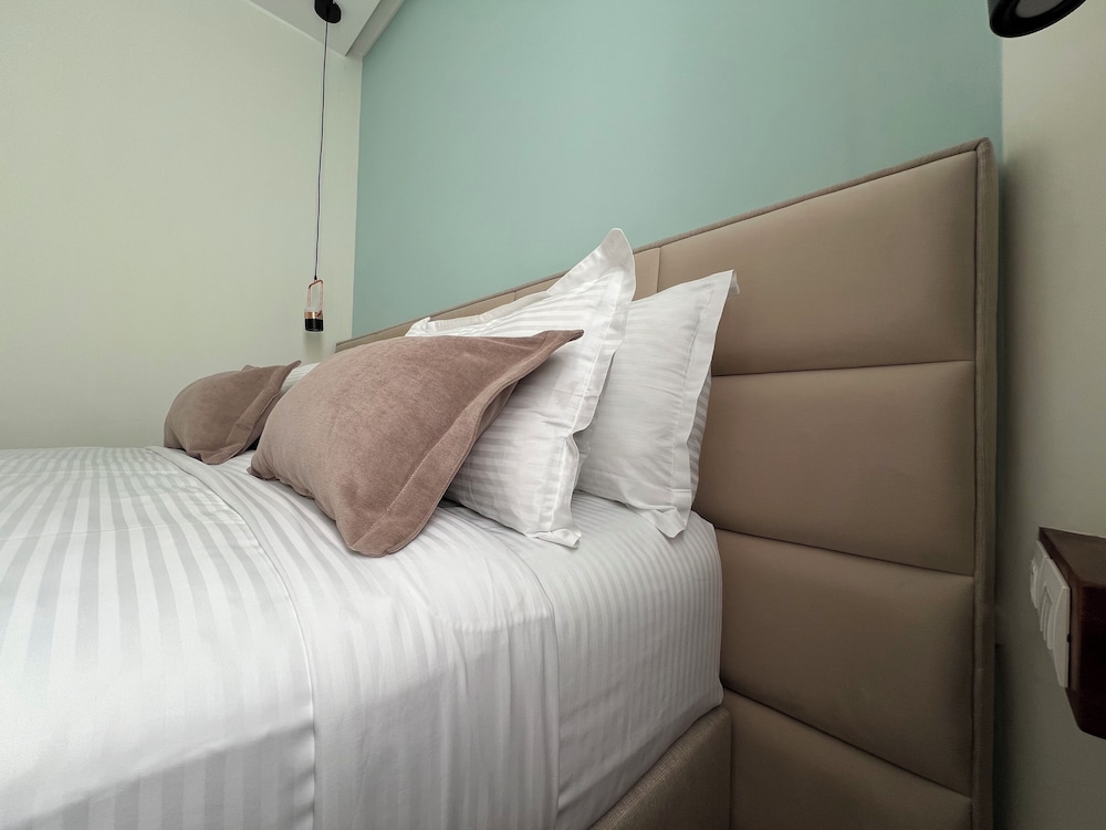 Deluxe Double or Twin Room, Pets Not Allowed, City View