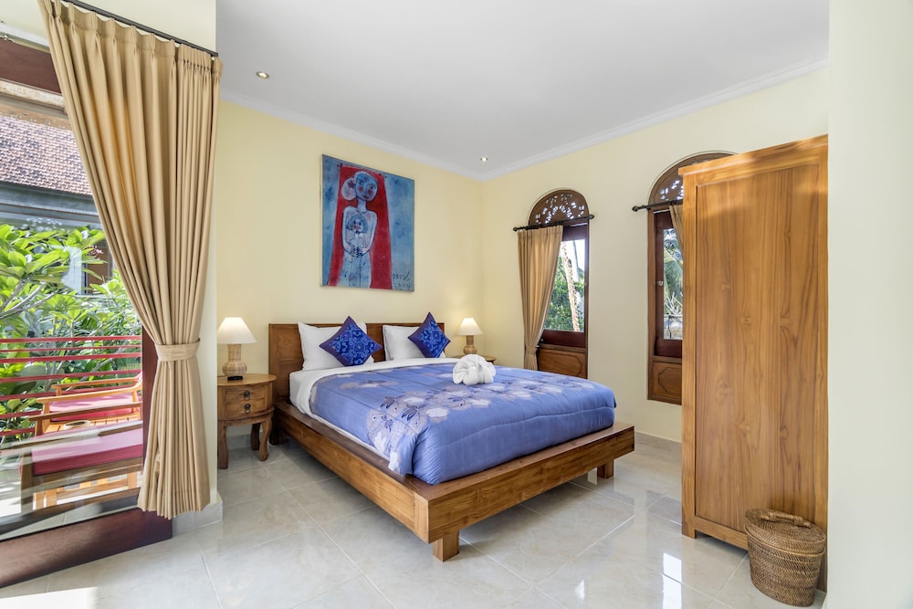 Family Room, Multiple Beds, Terrace, Garden View