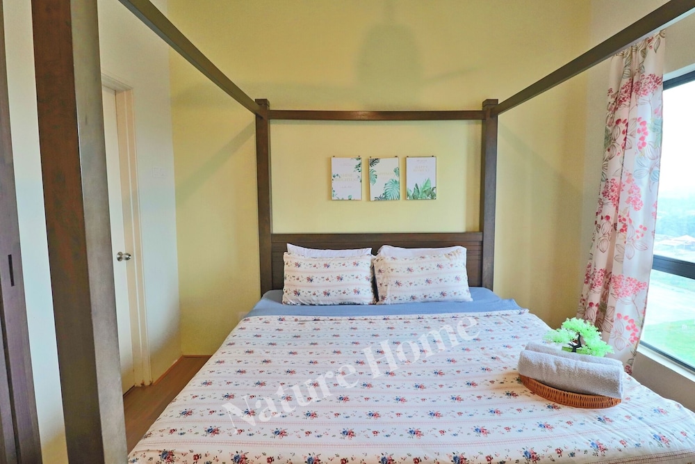 Deluxe Apartment, 2 Bedrooms, Sea View, Beachside - Photo 12