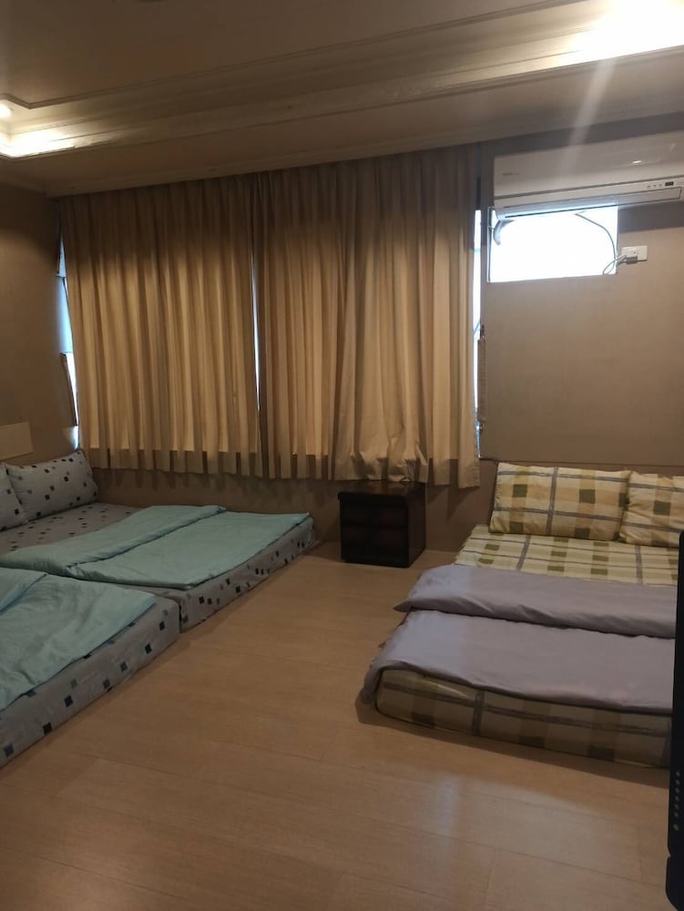 Basic Suite (306) photo 2
