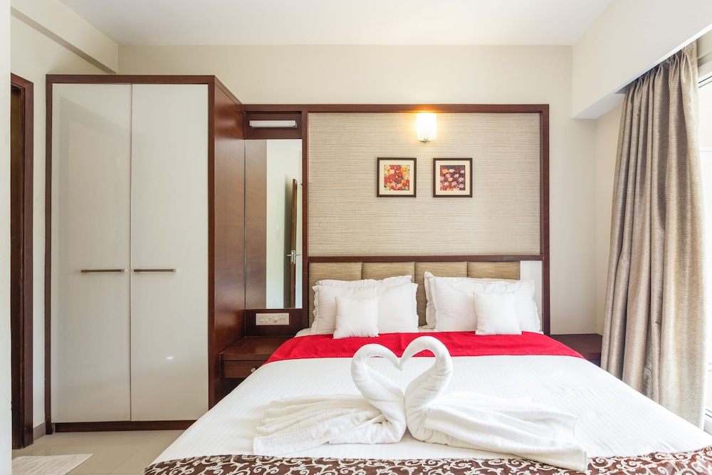 Senior Suite, 1 Bedroom, City View photo 3