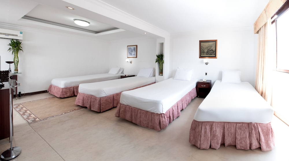 Standard Twin Room photo 3