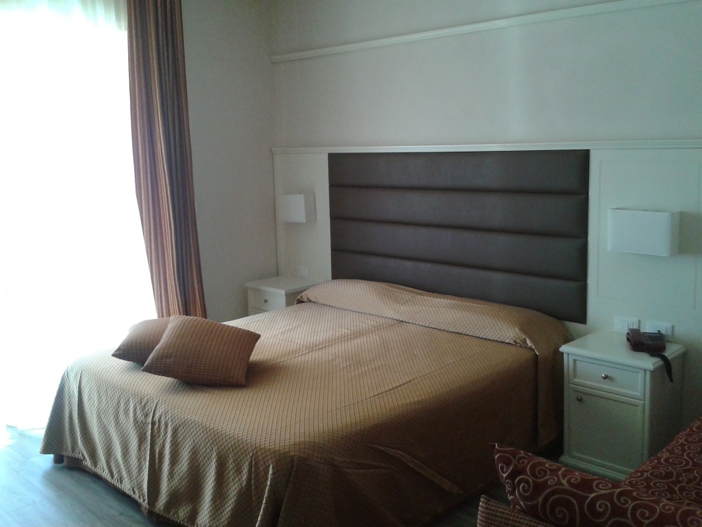 Superior Double Room, Terrace, Sea View photo 3