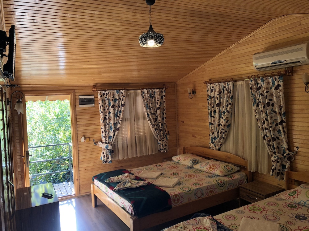 Bungalow, Garden View - Photo 1