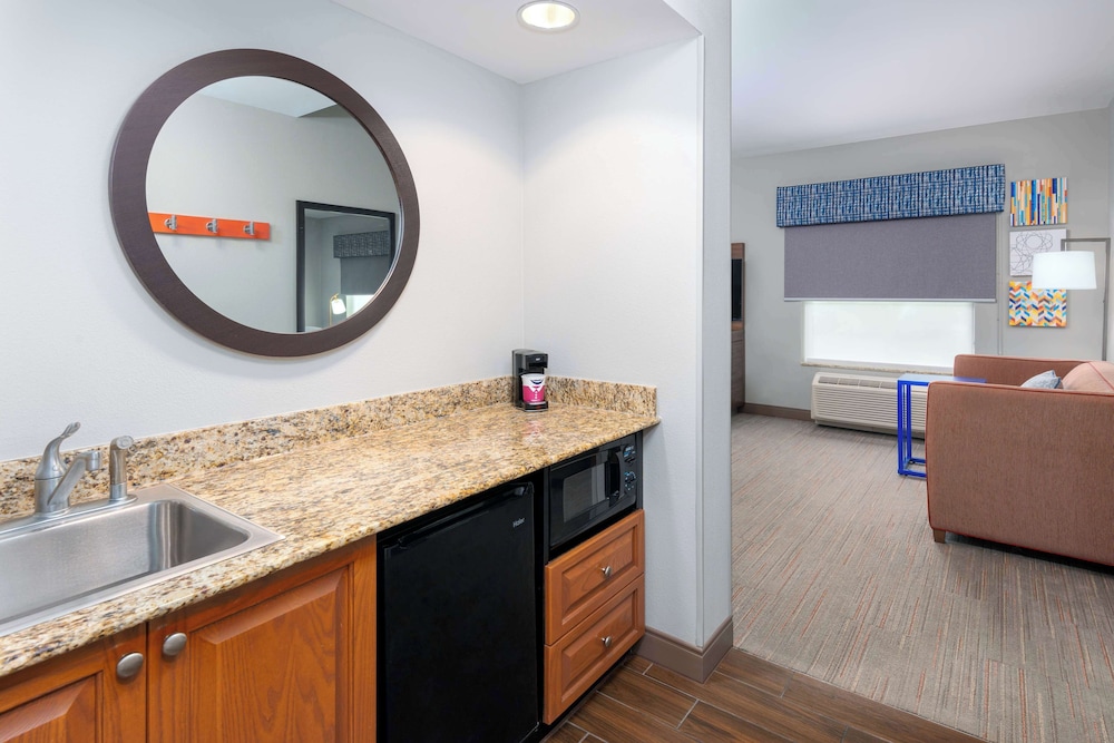 Suite, 1 King Bed, Accessible, Bathtub (Hearing) - Photo 1