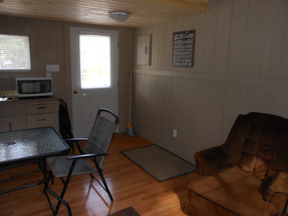 Cabin, 2 Twin Beds, River View photo 1