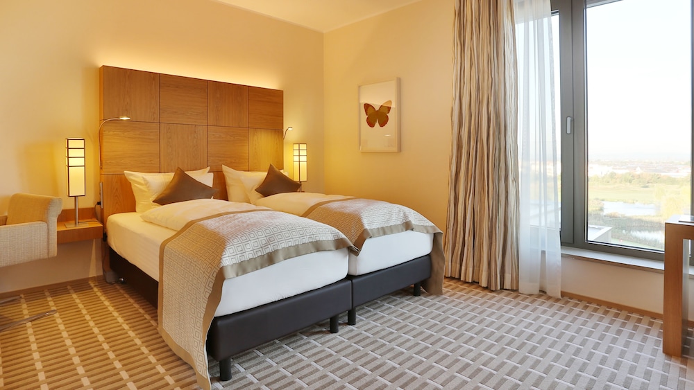 Deluxe Room, 1 Double Bed (2 mattresses) photo 1