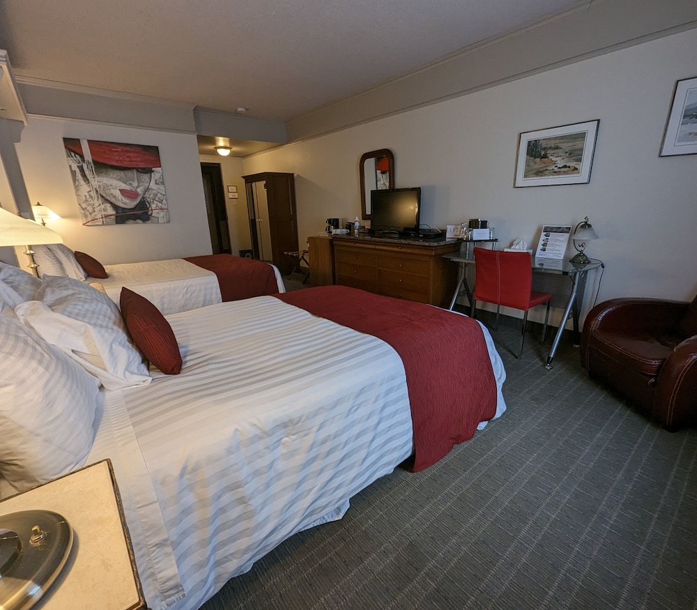 Economy Room, 2 Double Beds photo 2