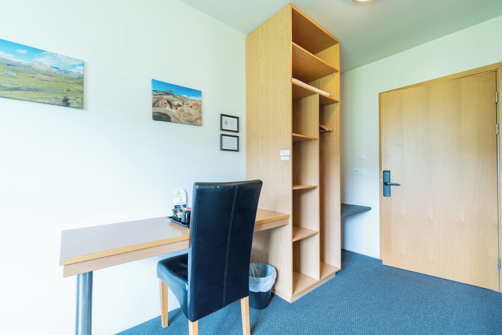 Standard Twin Room photo 2