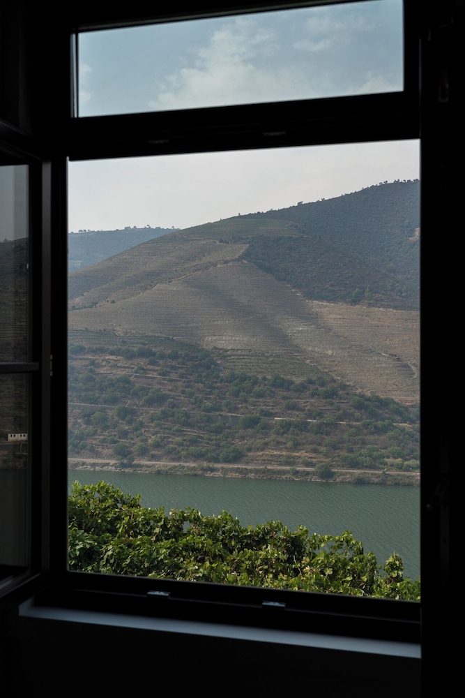 Deluxe Twin Room, River View