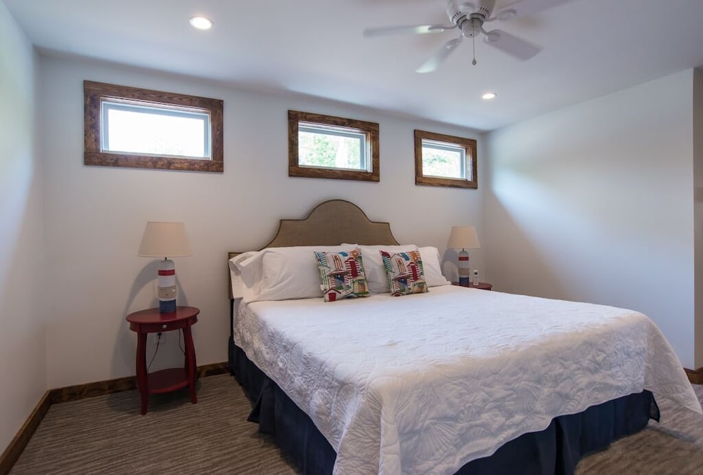 JR SUITE photo 2