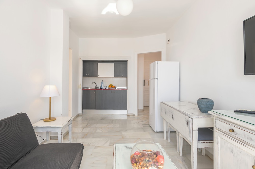 Apartment, 1 Bedroom, Balcony photo 2