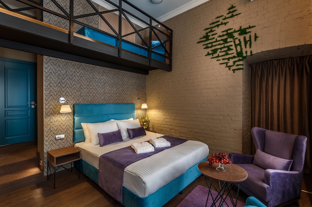Deluxe Triple Room