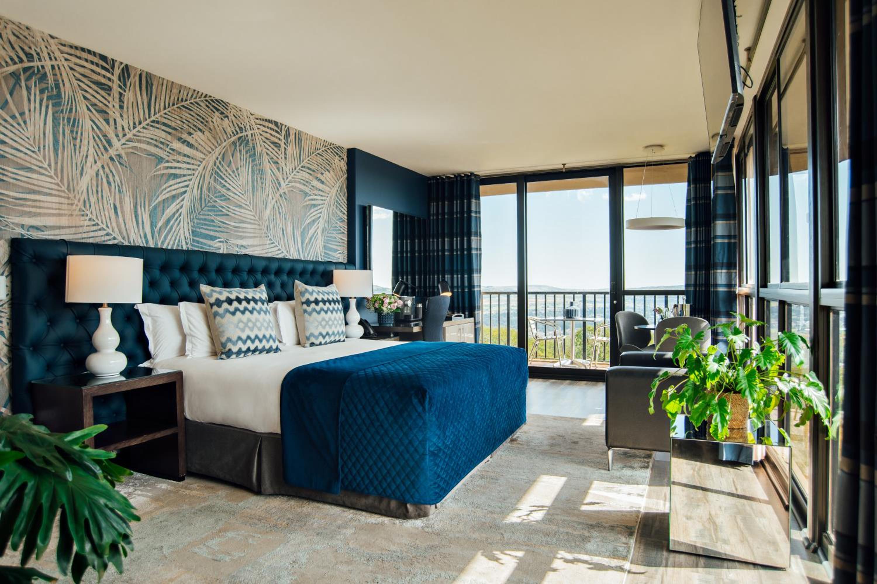 Junior Suite with Garden View photo 3