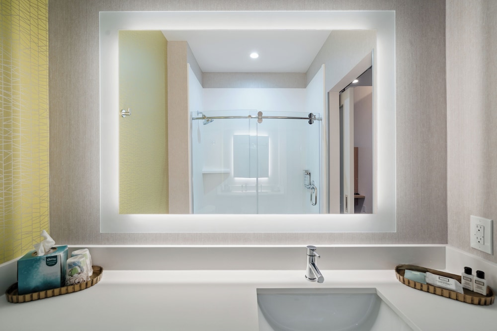 The Evergreen, 写真 17