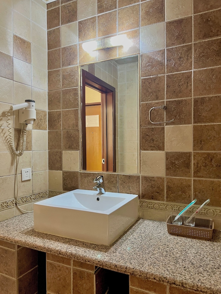 Deluxe Double Room, City View - Photo 7
