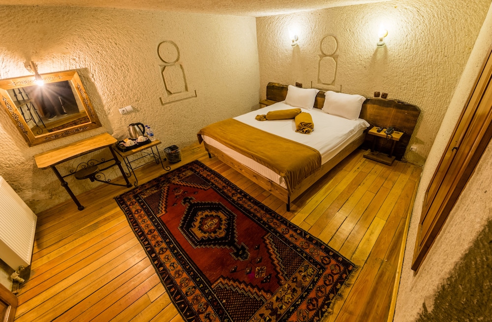Standard Double Room (204) photo 2