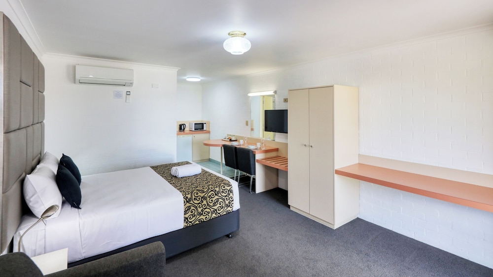 Deluxe King Room photo 3