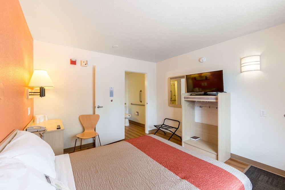 Standard Room, 1 Double Bed, Non Smoking photo 1