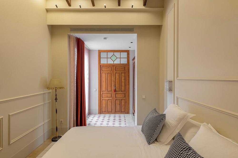 Deluxe Double Room, Courtyard View