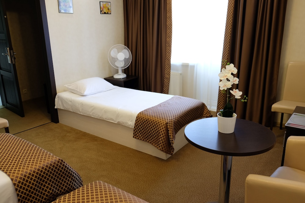 Triple Room photo 2