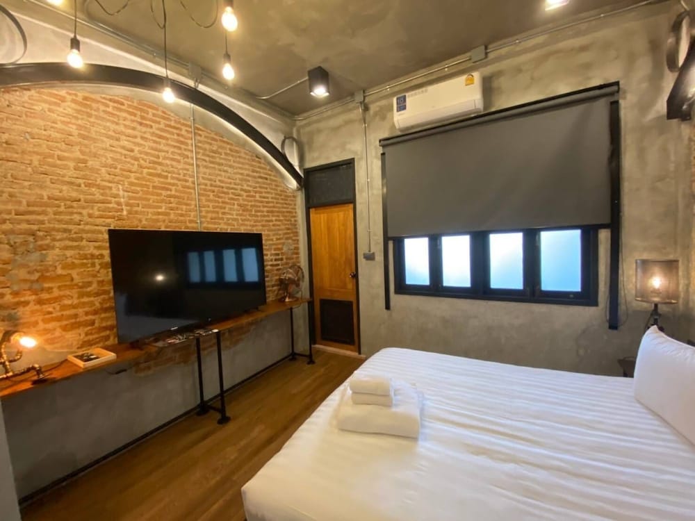 Premier Suite with Terrace photo 3