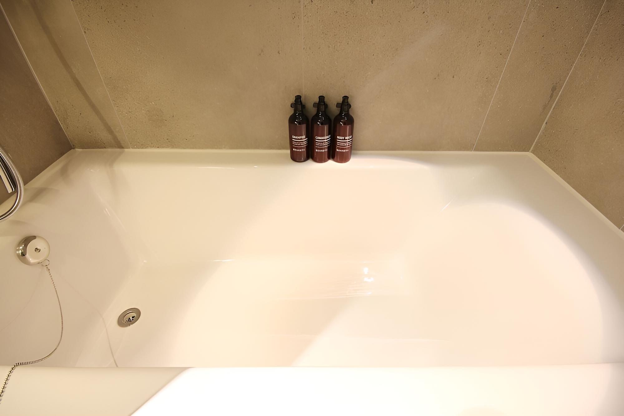 Room (Twin (Ddouble Single) (Bathtub OTT)) - Photo 6