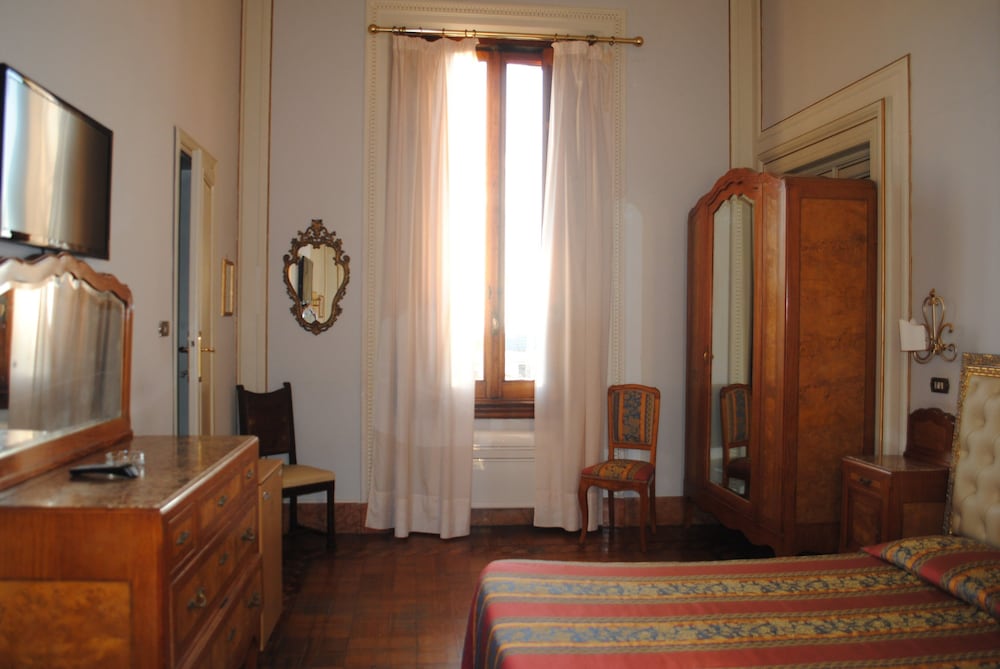 Classic Double Room - Photo 2