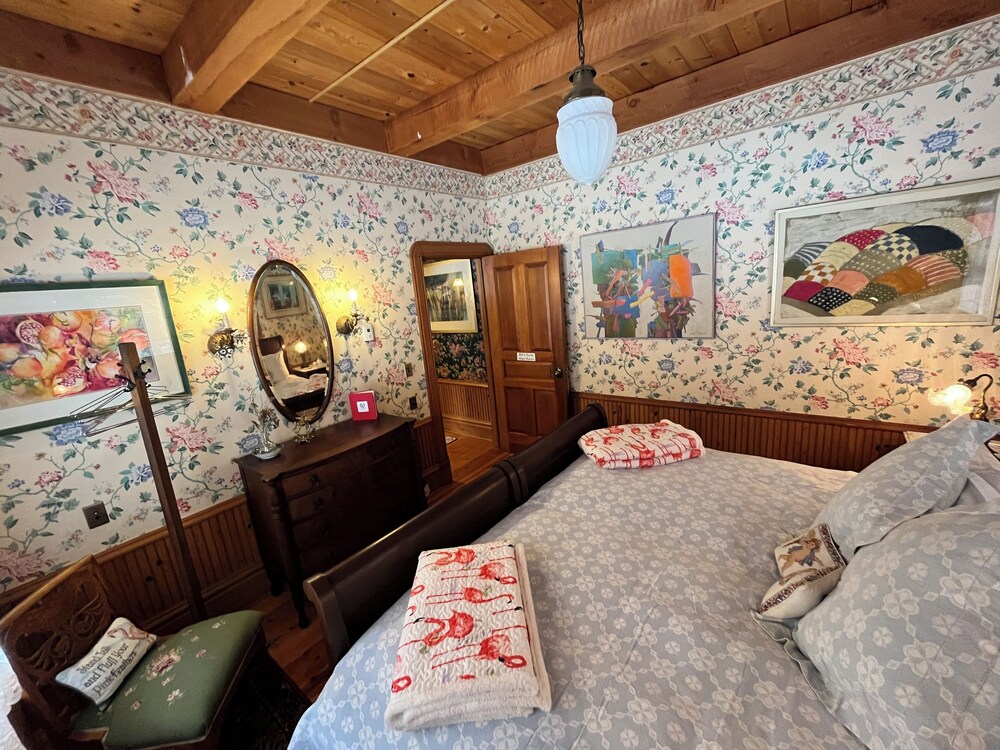 Double or Twin Room, Lake View photo 2