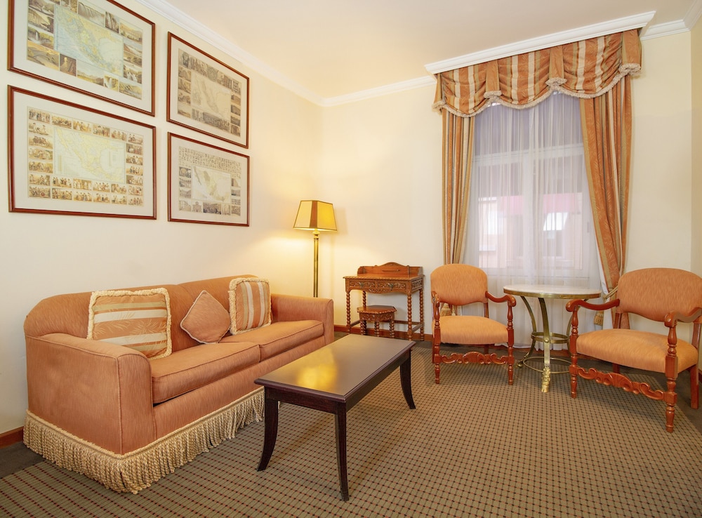Junior Suite - Photo 12