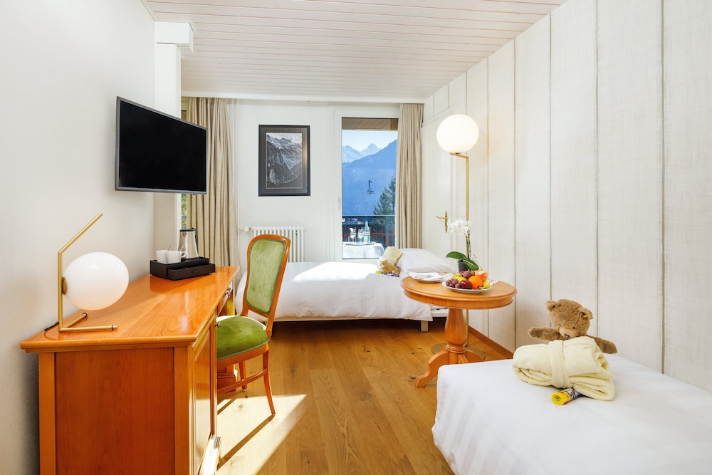 Family Double Room thumbnail 5