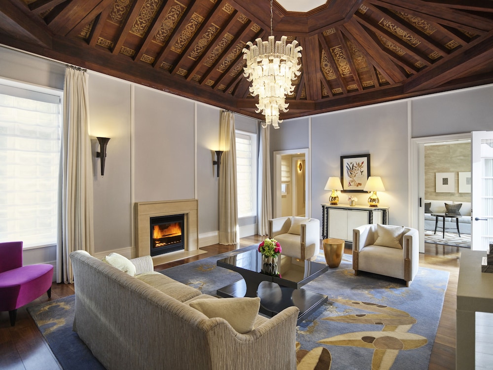 The Bell Suite