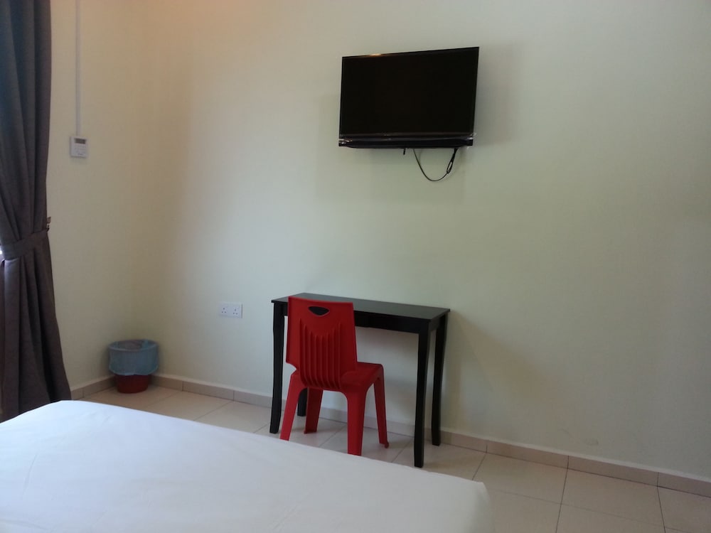 Family Room - Photo 1