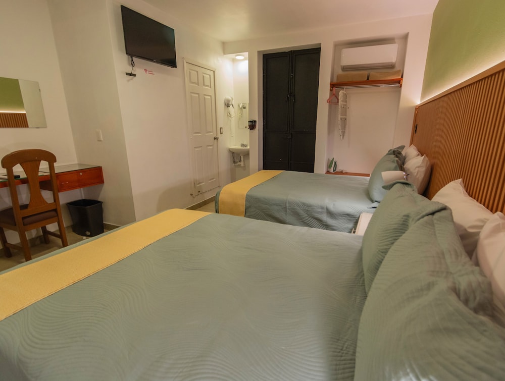 Standard Double Room photo 3