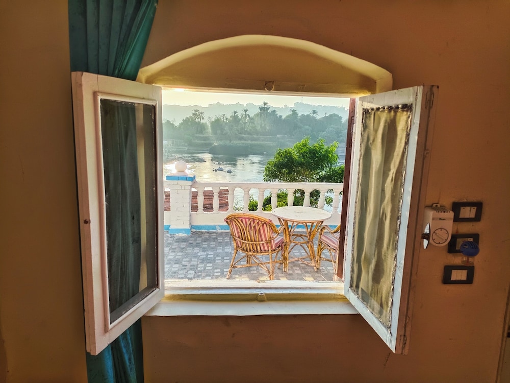 Basic Triple Room, Patio, River View