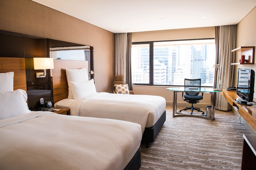 Hilton, Executive Twin Room, 2 Double Beds, Business Lounge Access