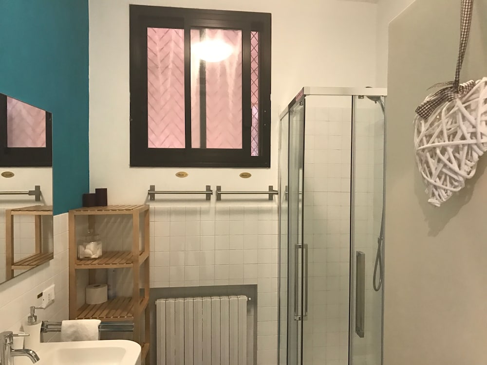 Premier Double Room, Private Bathroom, Canal View photo 3