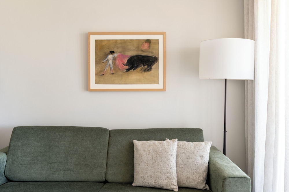 Standard Twin Room (2 Adults and 1 Child) photo 2