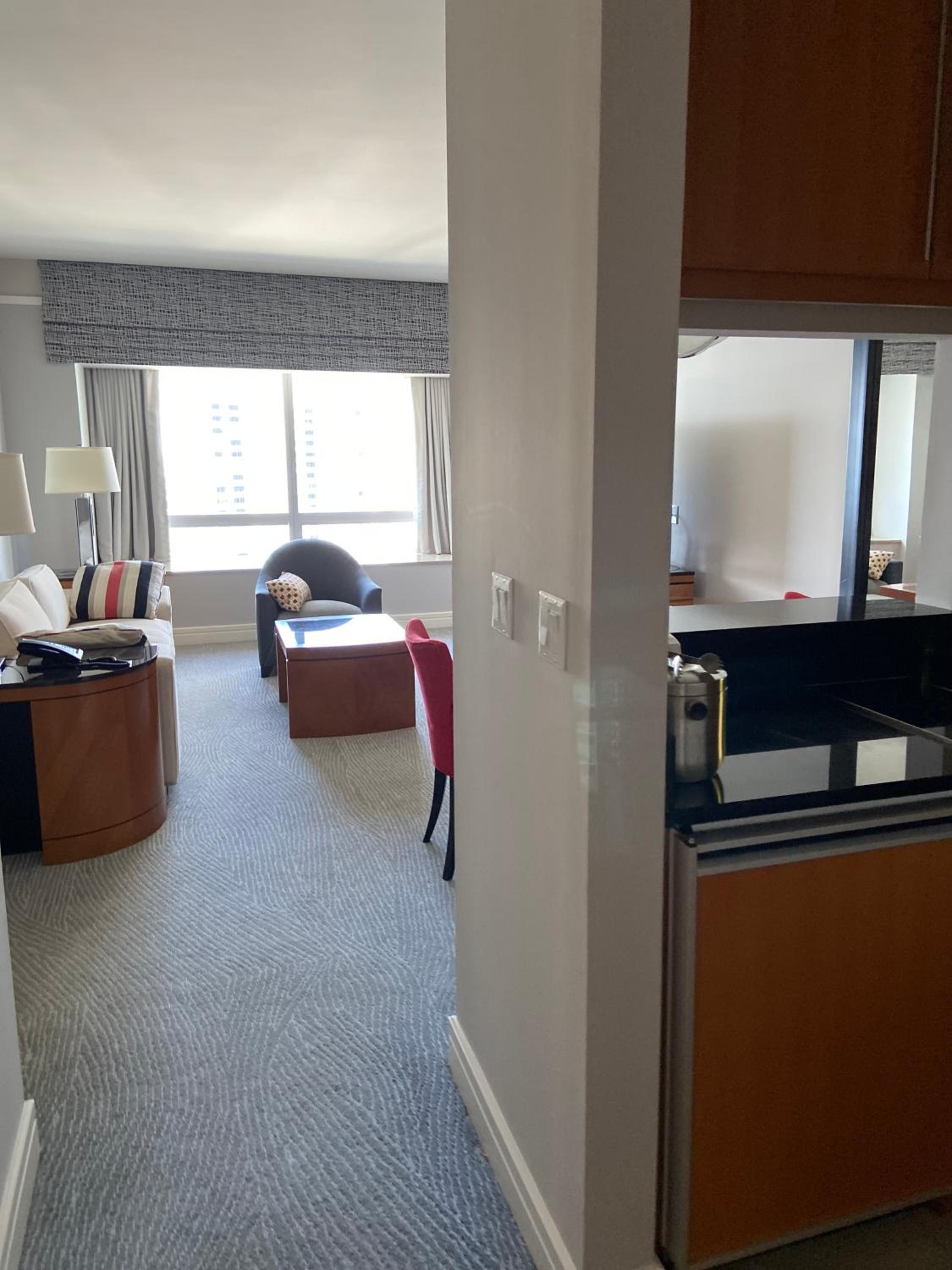 One-Bedroom Apartment thumbnail 6