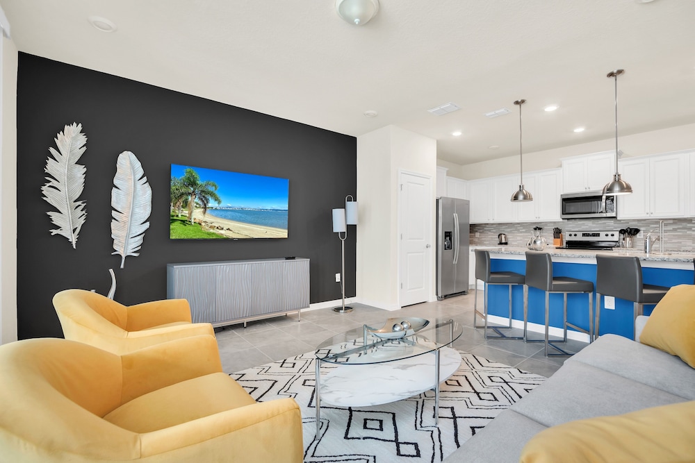 Townhome, 5 Bedrooms