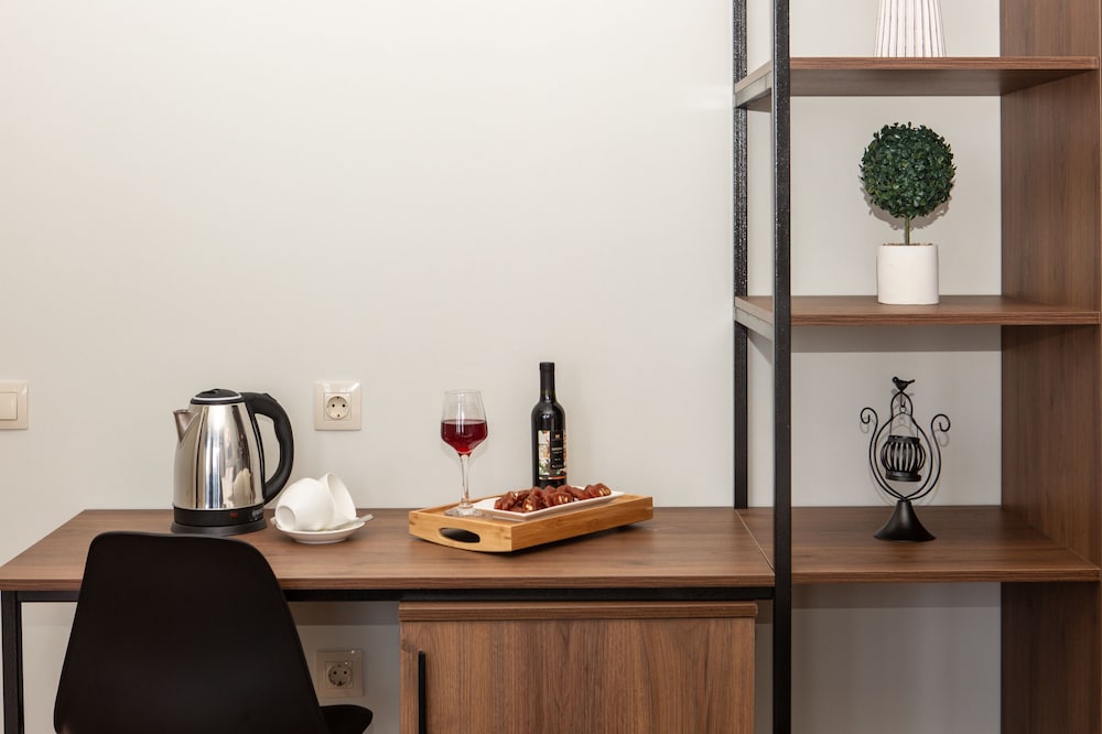 Standard Twin Room, Terrace, City View - Photo 3