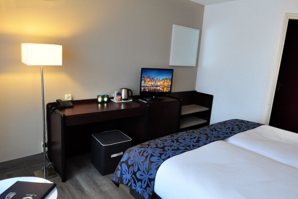 Deluxe Triple Room, 3 Twin Beds - Photo 4