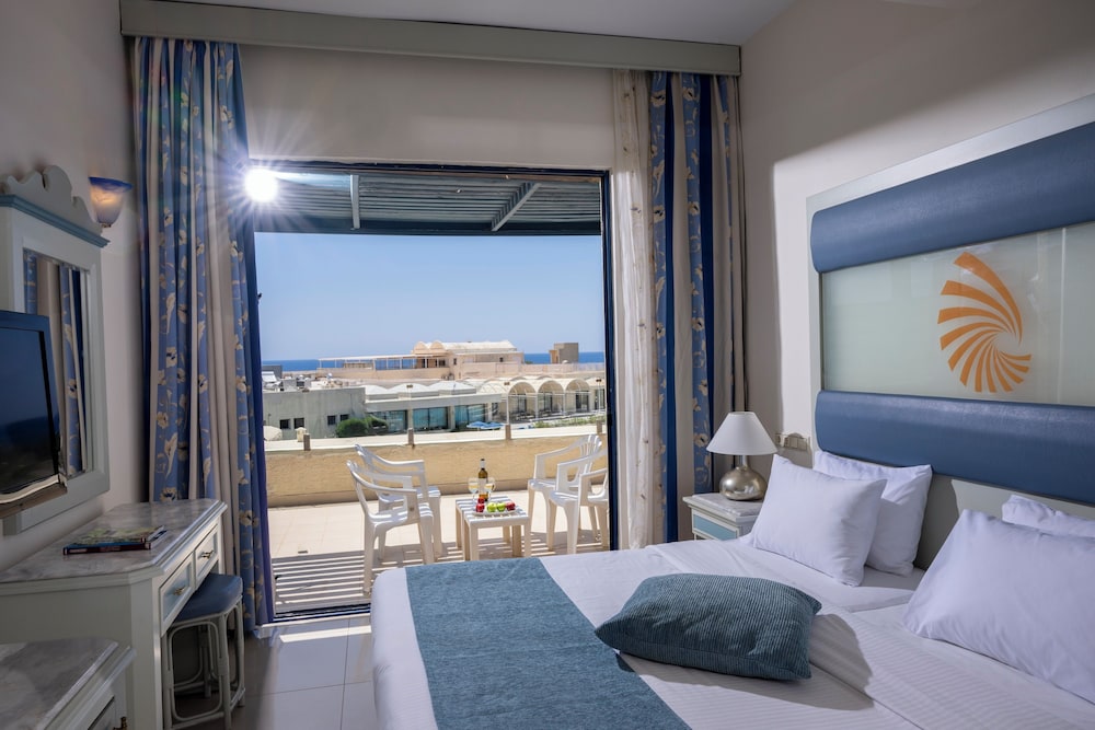 Family Room, Sea View