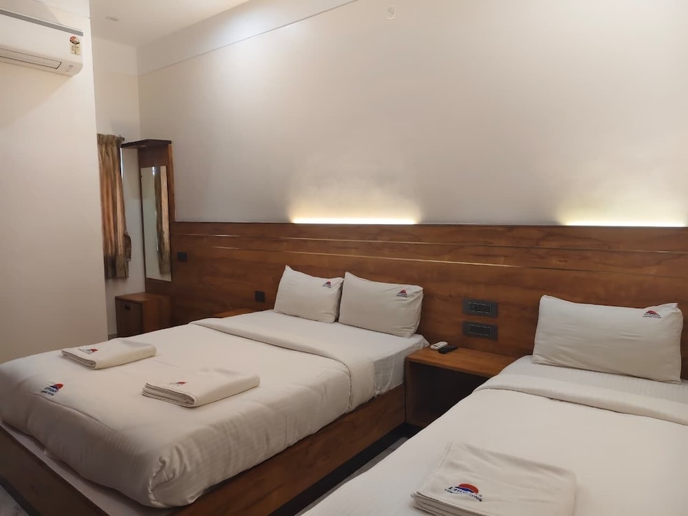 Deluxe Double Room photo 3