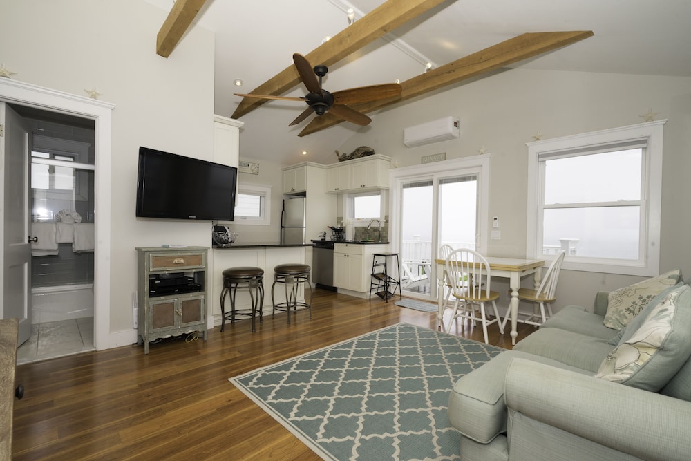 Cottage, 2 Bedrooms (Waterfront)