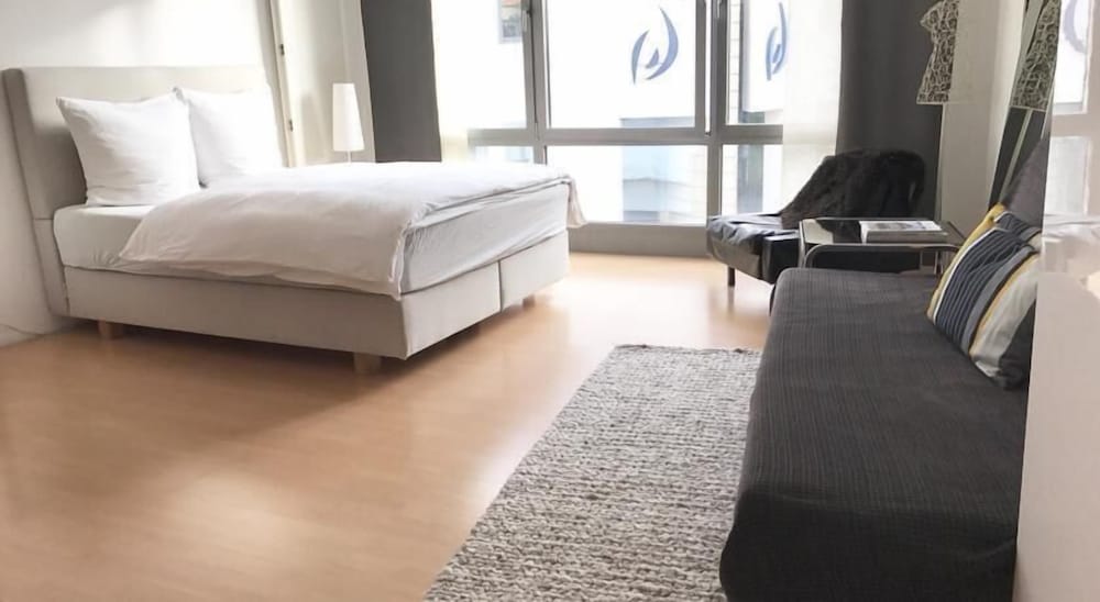 Classic Studio, 1 Bedroom, City View, Beachfront photo 1