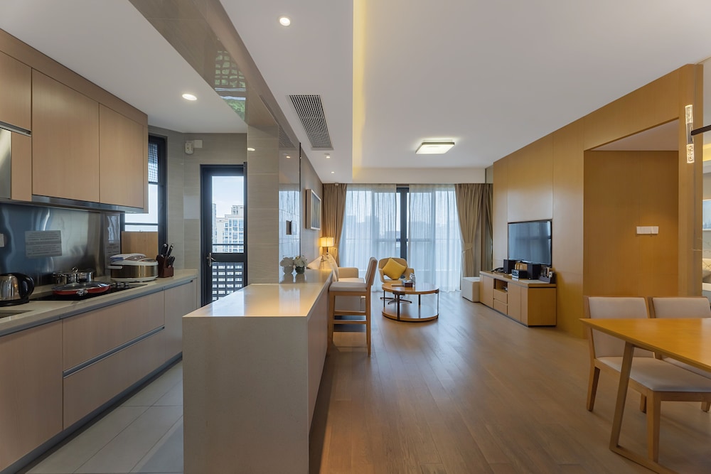 2 - Bedroom Executive